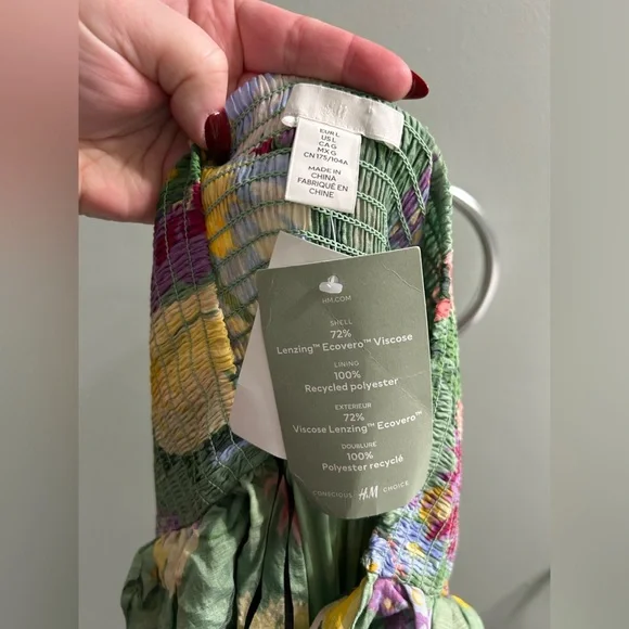 NWT H&M halter cut out floral dress vacation wear - Picture 6 of 10